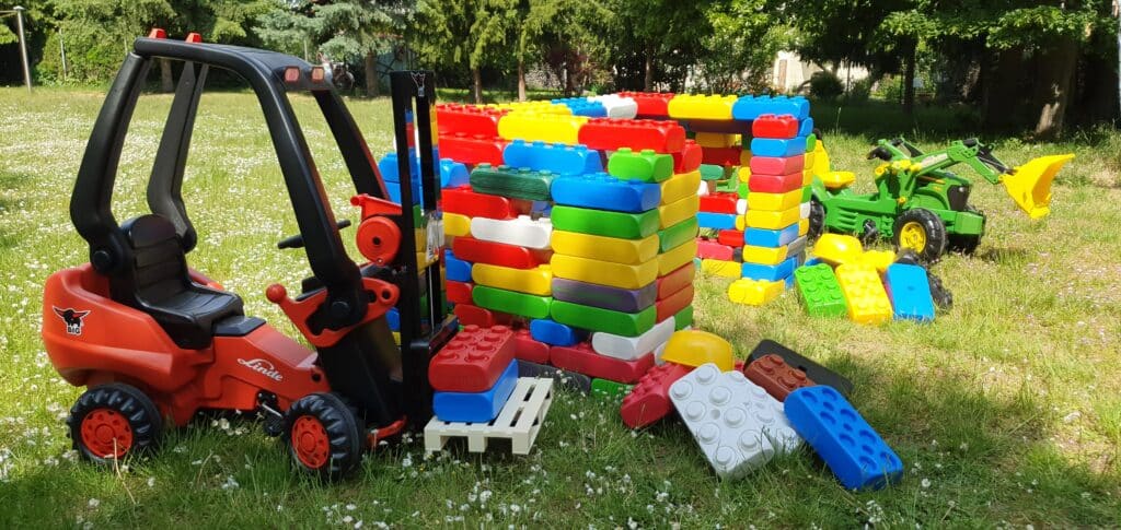 Eventbaustelle mieten von eventwerk. Spaßiges Spiel für Kinder Kindergeburtstage Familienfest Hochzeiten