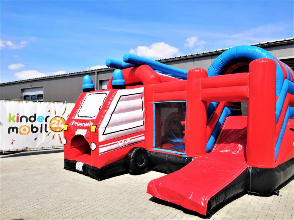 Hüpfburg Feuerwehr mieten von eventwerk. für Kinderfeste, Geburtstage, Hochzeiten, Familienfeste