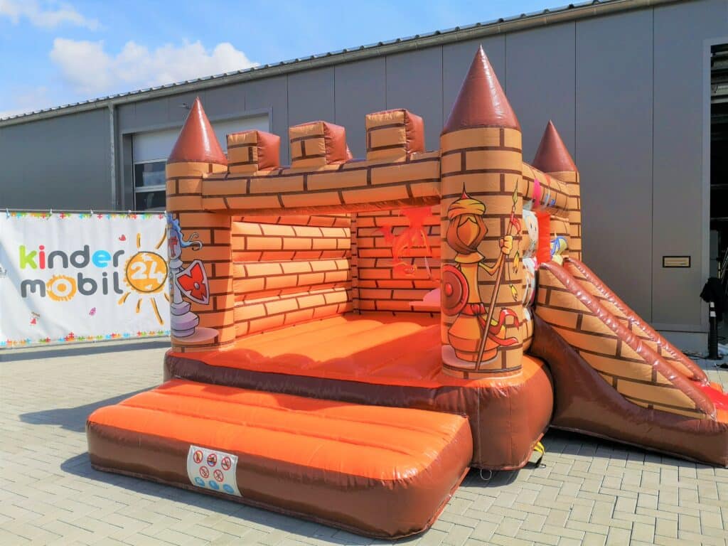 Hüpfburg Ritter mieten von eventwerk. für Kinderfeste, Geburtstage, Hochzeiten