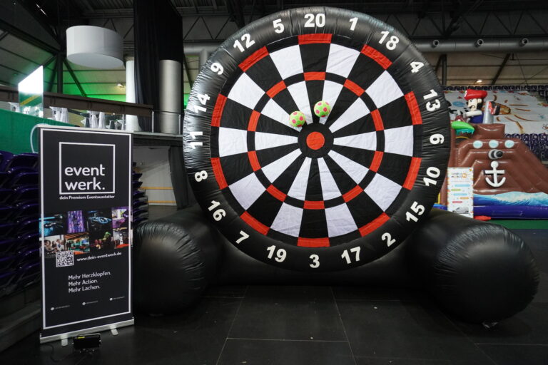 Fußball- Dart mieten für Großveranstaltungen und Outdoor Events von eventwerk.
