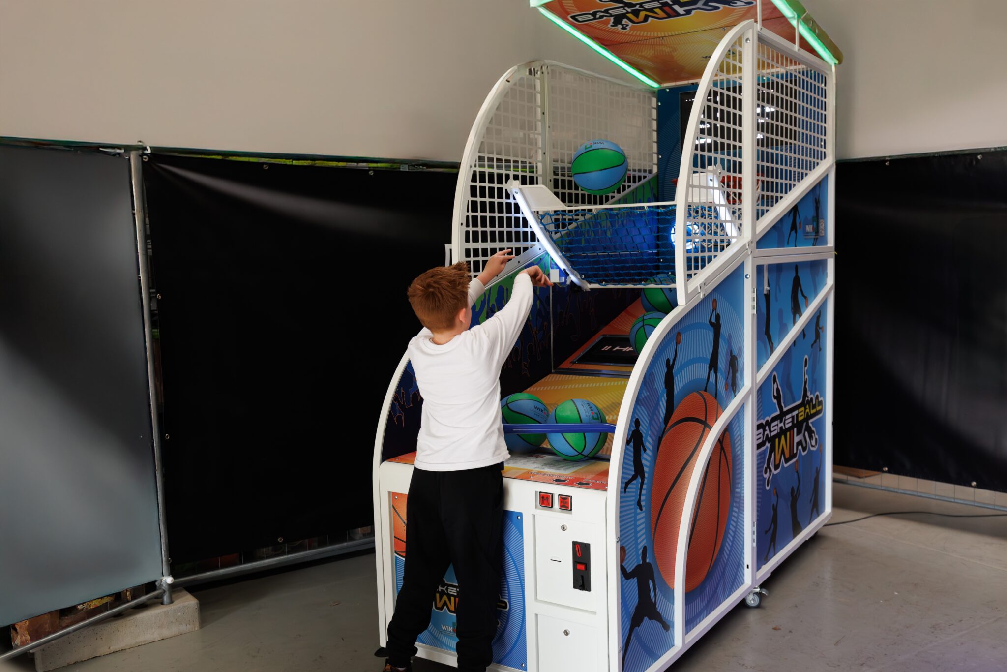 Basketballautomat von eventwerk. mieten – sportliches Eventmodul für Firmenfeiern, Events & Teambuilding mit Spaß und Wettbewerb für alle Gäste