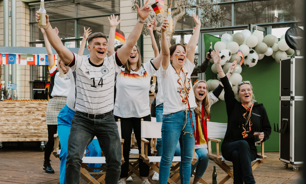 Fußballwelt mieten, Public Viewing mieten, Spaß, Teamwork, Action, Fußball Eventmodule by eventwerk.