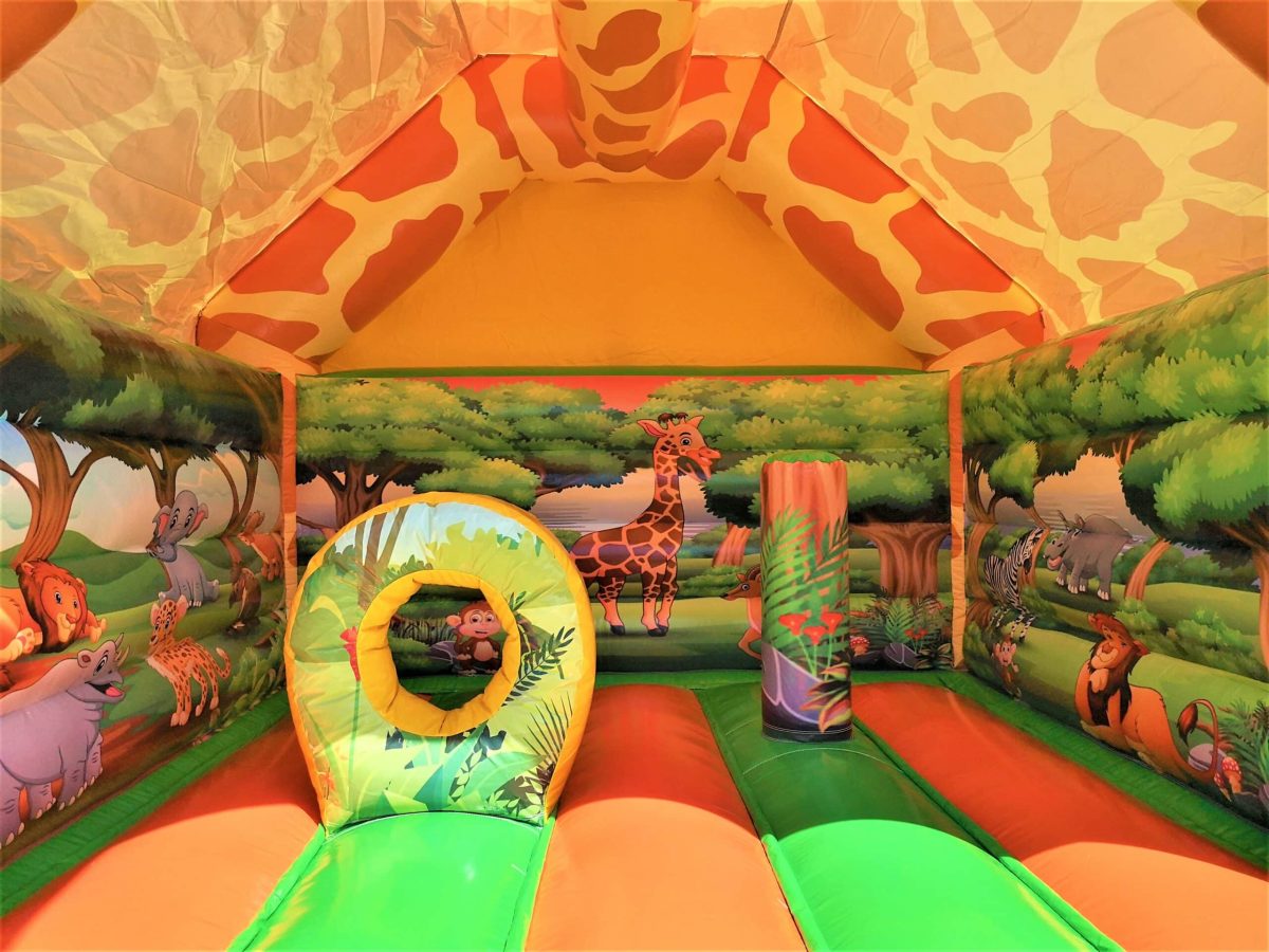 Hüpfburg Giraffe mieten von eventwerk. für Kinderfeste, Geburtstage, Hochzeiten, Familienfeste